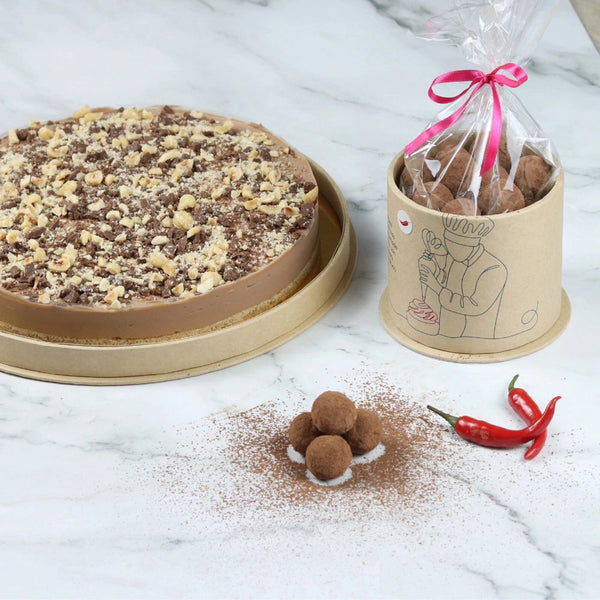 7alli Cheesecake (12 People) +  Chocolate Truffles w Chili Hint (30 pcs) - 7alli Cheesecake (12 People) +  Chocolate Truffles w Chili Hint (30 pcs)