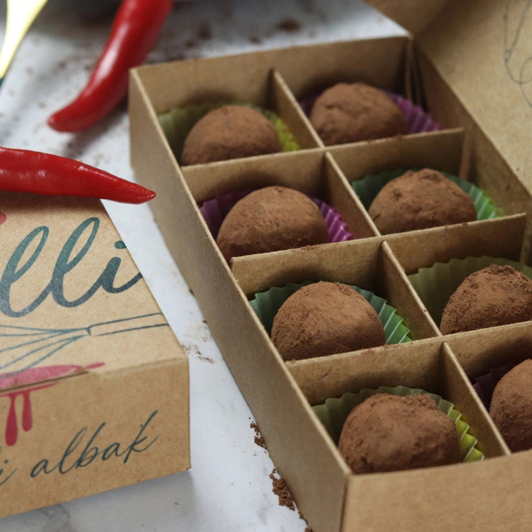 7alli Chocolte Truffles w Chili Hint  (8 pcs) - 7alli Chocolte Truffles w Chili Hint  (8 pcs) - View 6